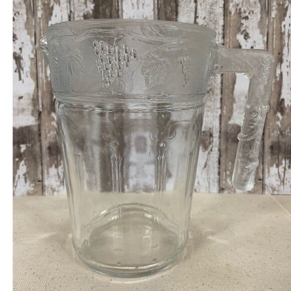 𝅺Vintage French Pressed Glass Clear Pitcher - Picture 1 of 4